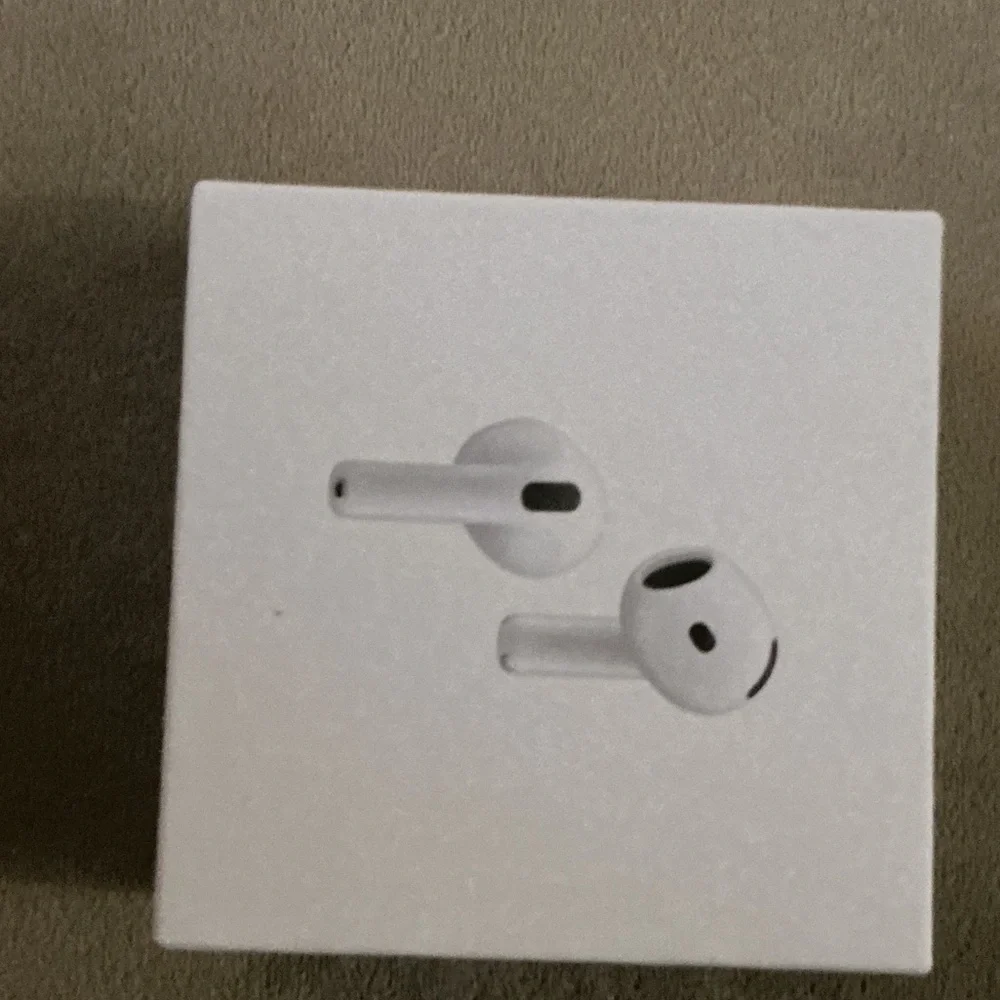 Apple White Wireless Earbuds